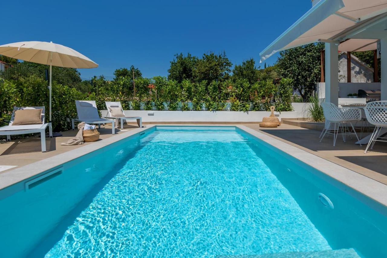 Marula Holiday Home - With Heated Pool Marina Exterior foto