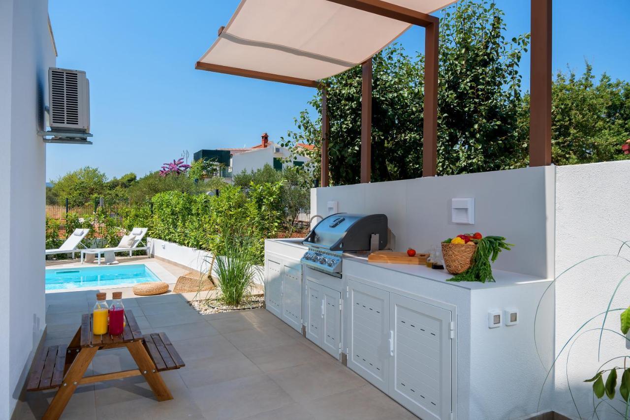 Marula Holiday Home - With Heated Pool Marina Exterior foto